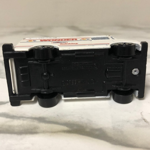 Wonder 🥖 Truck - Picture 6 of 7